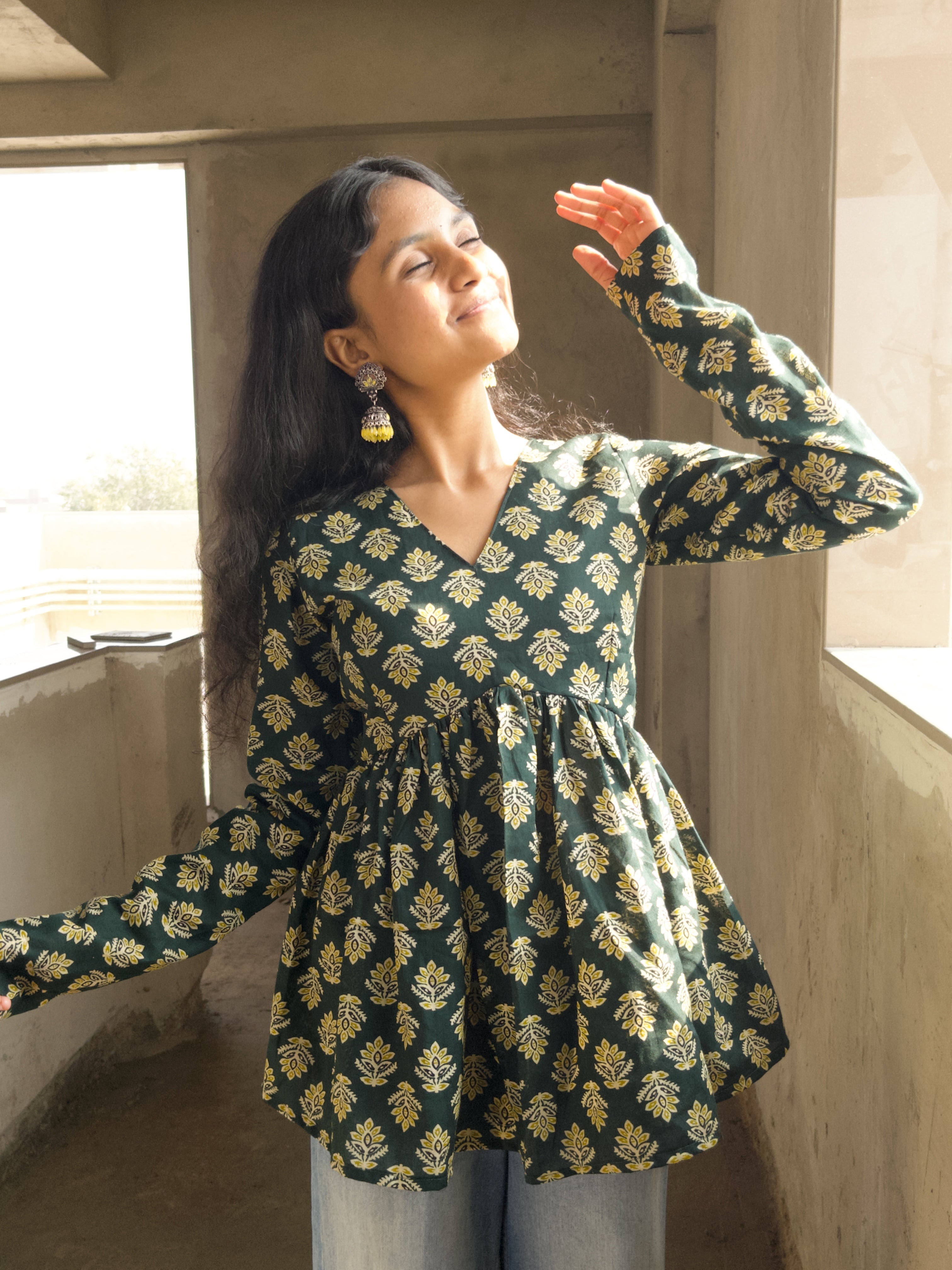 Emerald Phool Short V-Neck Kurti